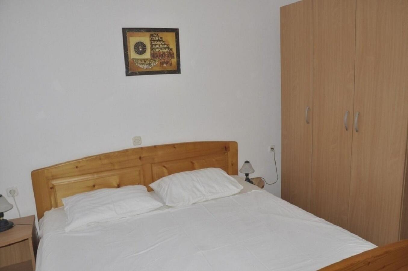 Apartments Petar - 6M From The Sea Barbat na Rabu Exterior foto