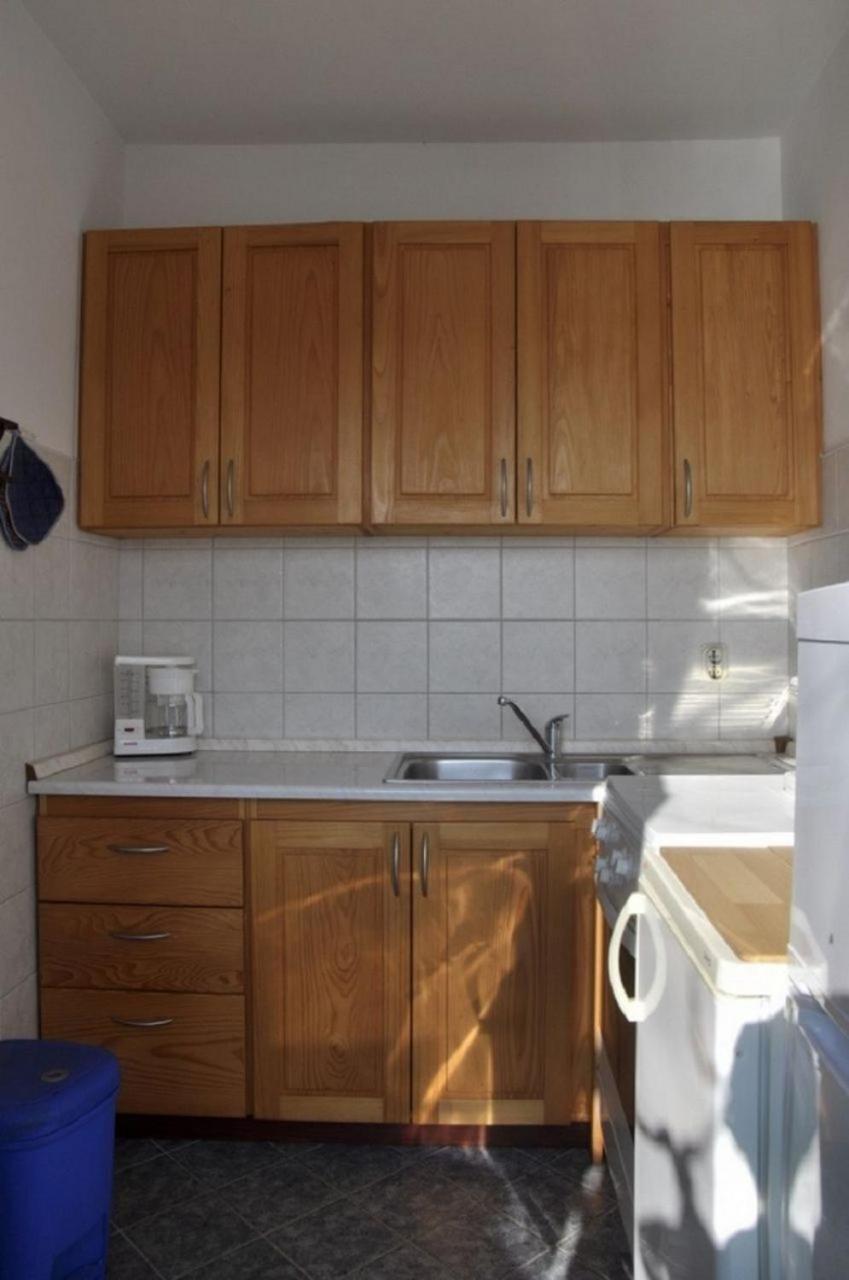 Apartments Petar - 6M From The Sea Barbat na Rabu Exterior foto