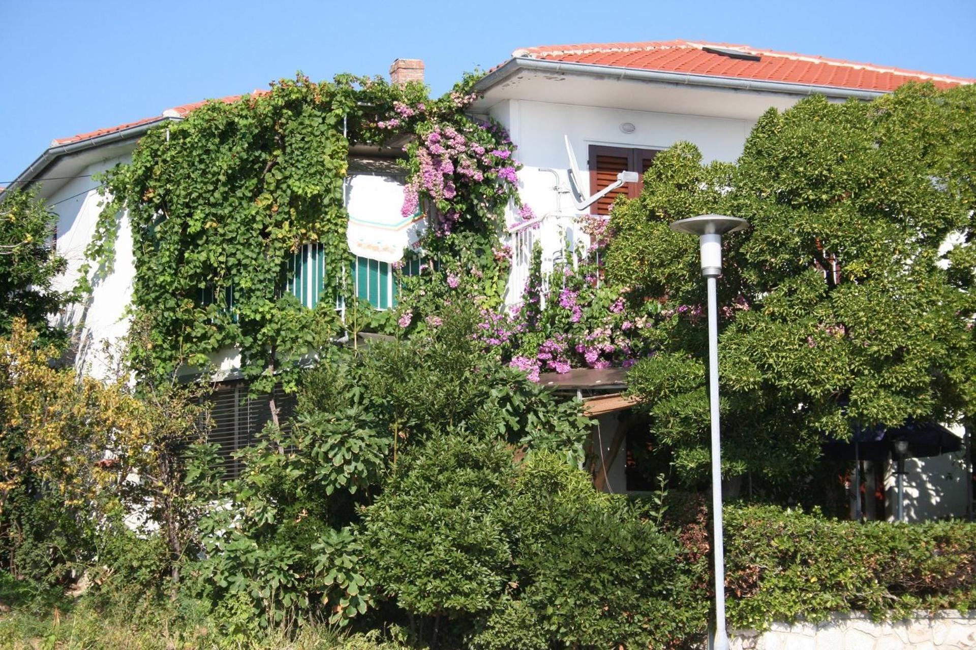 Apartments Petar - 6M From The Sea Barbat na Rabu Exterior foto